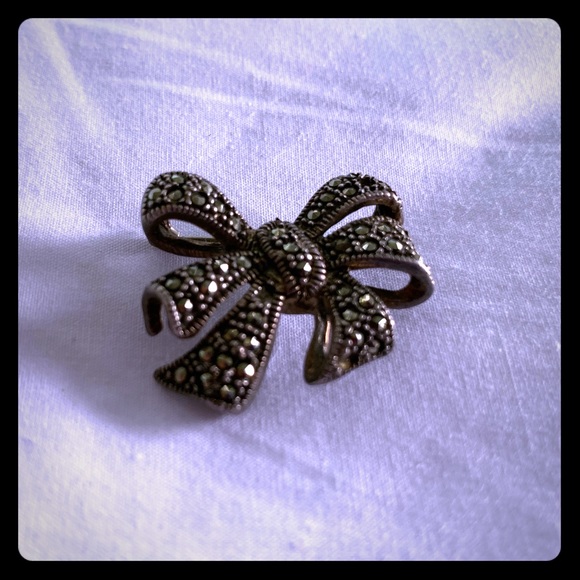 Brooch - Picture 1 of 1